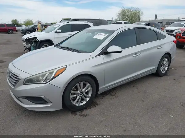 5NPE24AFXHH576929 2017 HYUNDAI SONATA - Image 2