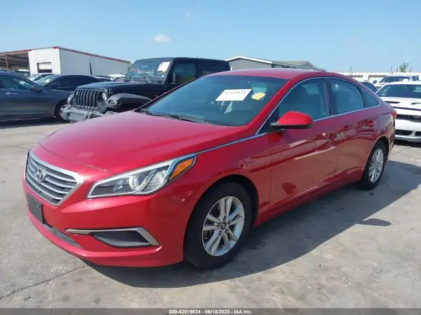 5NPE24AFXHH578826 2017 HYUNDAI SONATA - Image 2
