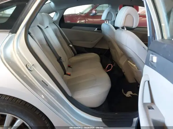 5NPE24AFXHH587607 2017 HYUNDAI SONATA - Image 8