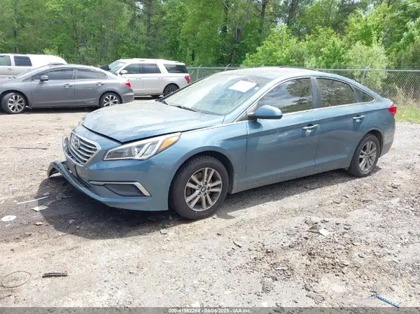 5NPE24AFXHH587980 2017 HYUNDAI SONATA - Image 2