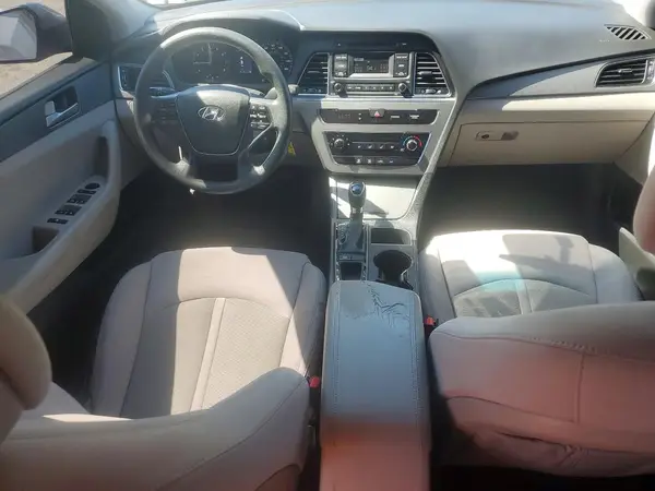 5NPE24AFXHH589812 2017 HYUNDAI SONATA - Image 8