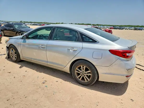 5NPE24AFXHH590264 2017 HYUNDAI SONATA - Image 2