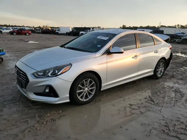 5NPE24AFXJH598354 2018 HYUNDAI SONATA - Image 1