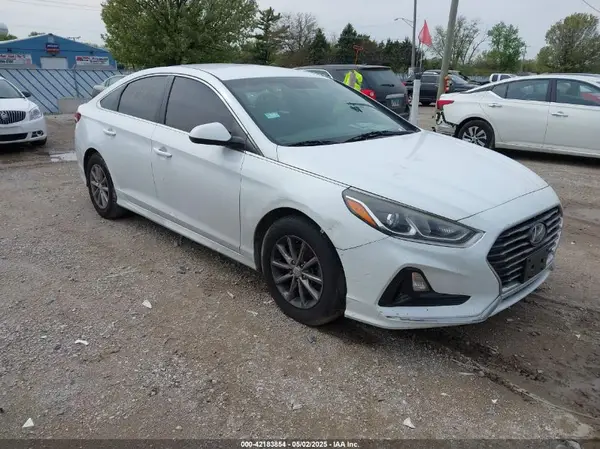 5NPE24AFXJH599620 2018 HYUNDAI SONATA - Image 1