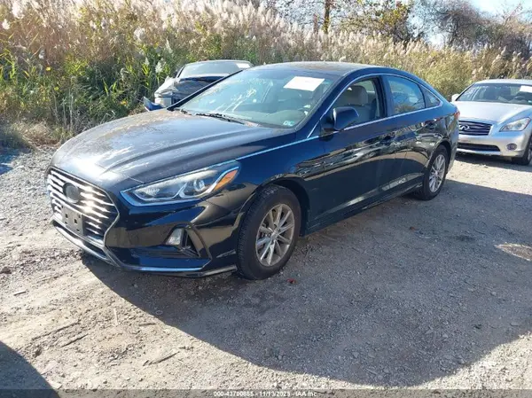5NPE24AFXJH599973 2018 HYUNDAI SONATA - Image 2