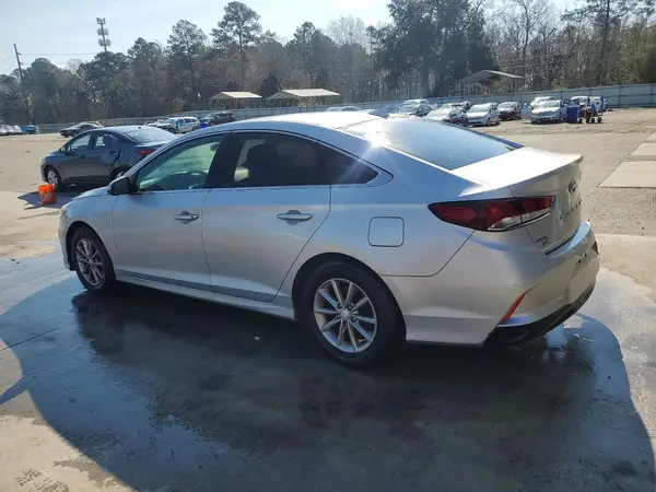 5NPE24AFXJH600040 2018 HYUNDAI SONATA - Image 2