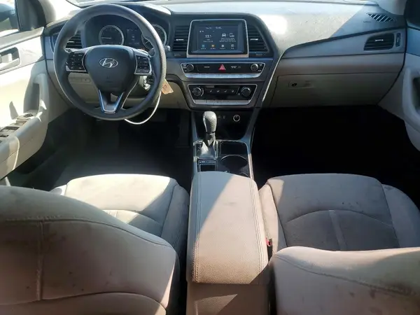 5NPE24AFXJH600040 2018 HYUNDAI SONATA - Image 8