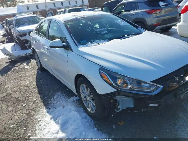 5NPE24AFXJH603939 2018 HYUNDAI SONATA - Image 1
