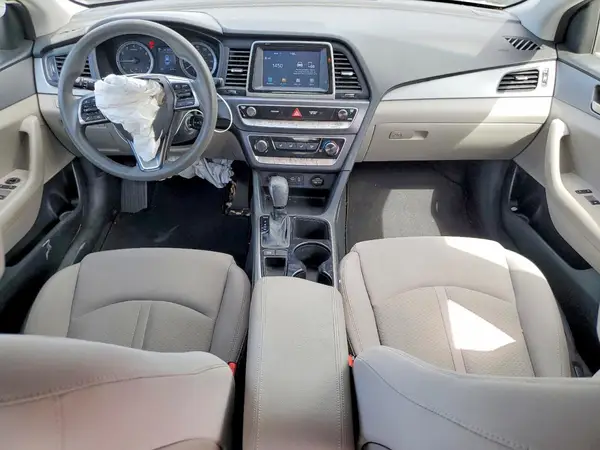 5NPE24AFXJH604556 2018 HYUNDAI SONATA - Image 8