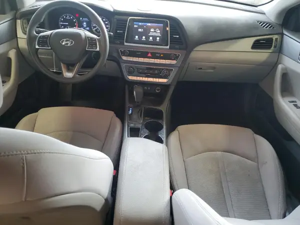 5NPE24AFXJH605268 2018 HYUNDAI SONATA - Image 8