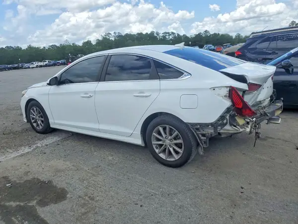 5NPE24AFXJH605755 2018 HYUNDAI SONATA - Image 2