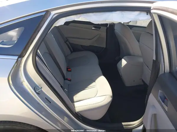 5NPE24AFXJH605948 2018 HYUNDAI SONATA - Image 8