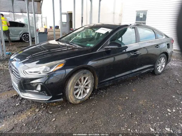 5NPE24AFXJH607084 2018 HYUNDAI SONATA - Image 2