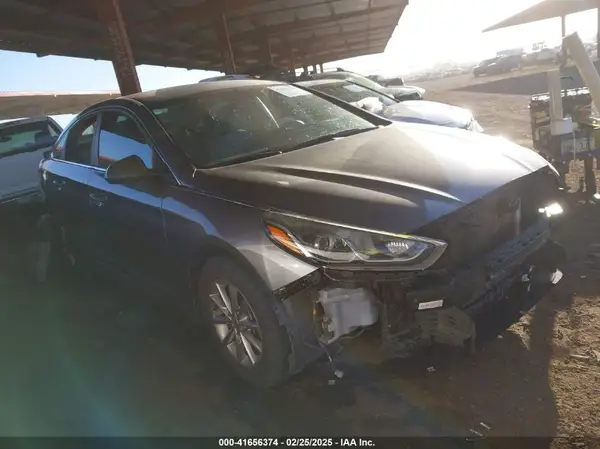 5NPE24AFXJH611426 2018 HYUNDAI SONATA - Image 1