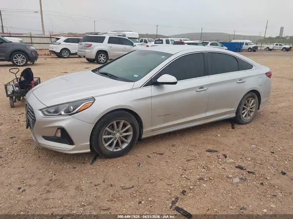 5NPE24AFXJH617596 2018 HYUNDAI SONATA - Image 2