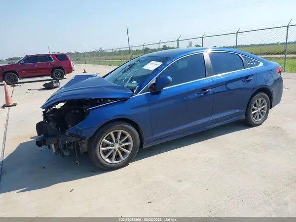 5NPE24AFXJH617680 2018 HYUNDAI SONATA - Image 2