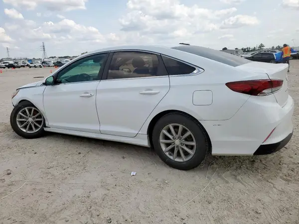 5NPE24AFXJH621938 2018 HYUNDAI SONATA - Image 2
