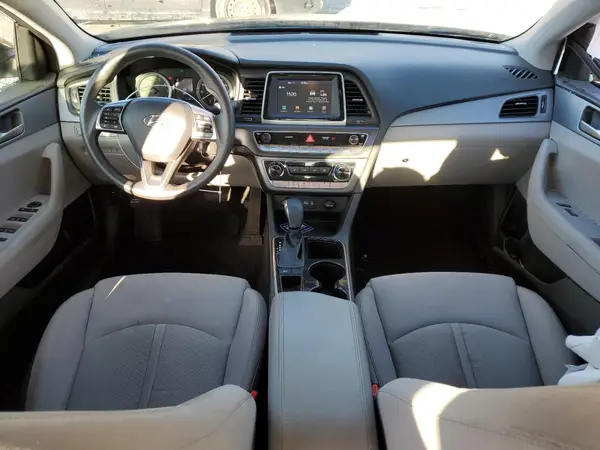 5NPE24AFXJH622748 2018 HYUNDAI SONATA - Image 8