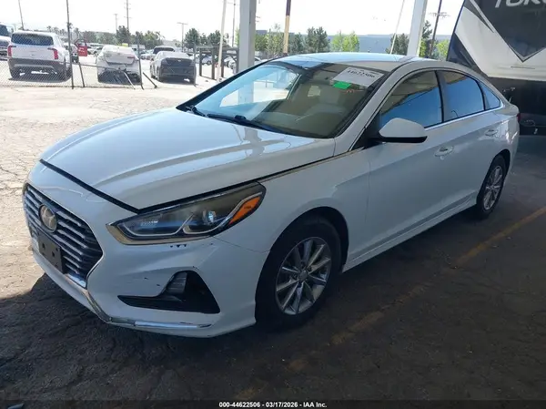 5NPE24AFXJH628758 2018 HYUNDAI SONATA - Image 2