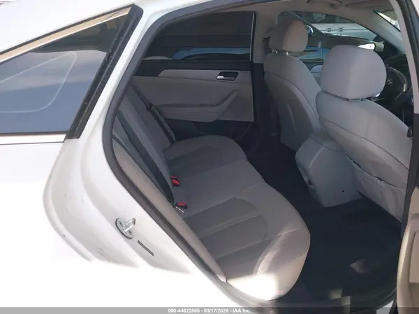5NPE24AFXJH628758 2018 HYUNDAI SONATA - Image 8