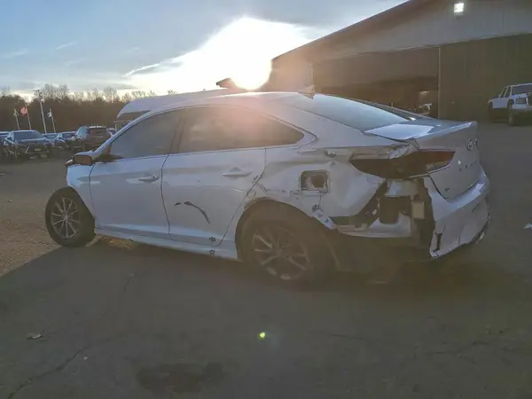 5NPE24AFXJH641381 2018 HYUNDAI SONATA - Image 2