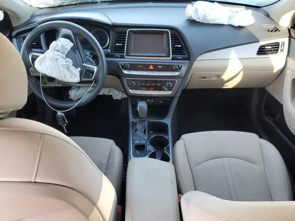 5NPE24AFXJH641705 2018 HYUNDAI SONATA - Image 8