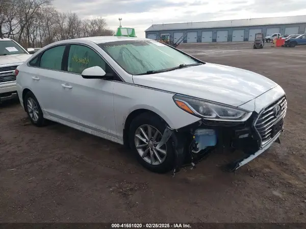 5NPE24AFXJH649691 2018 HYUNDAI SONATA - Image 1