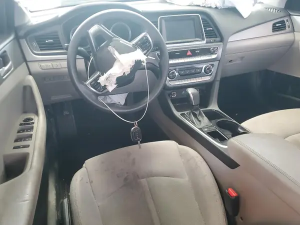 5NPE24AFXJH655085 2018 HYUNDAI SONATA - Image 8