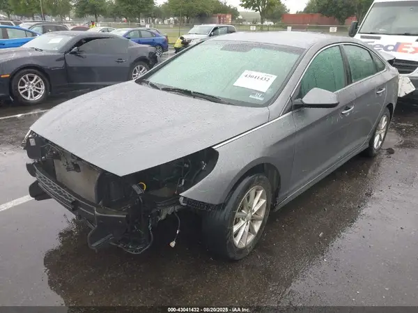 5NPE24AFXJH655894 2018 HYUNDAI SONATA - Image 2
