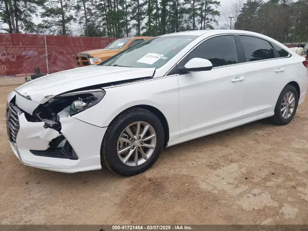 5NPE24AFXJH657421 2018 HYUNDAI SONATA - Image 2