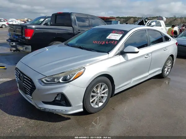 5NPE24AFXJH673375 2018 HYUNDAI SONATA - Image 2