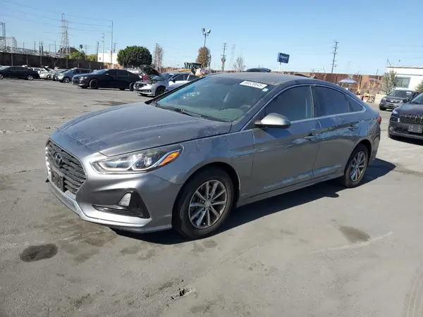 5NPE24AFXJH677023 2018 HYUNDAI SONATA - Image 1