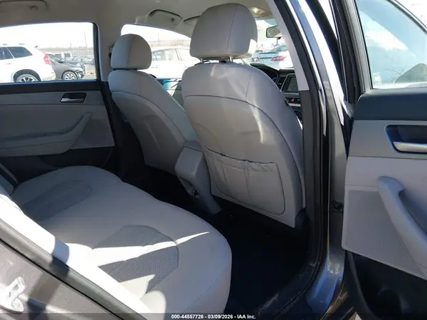 5NPE24AFXJH680195 2018 HYUNDAI SONATA - Image 8