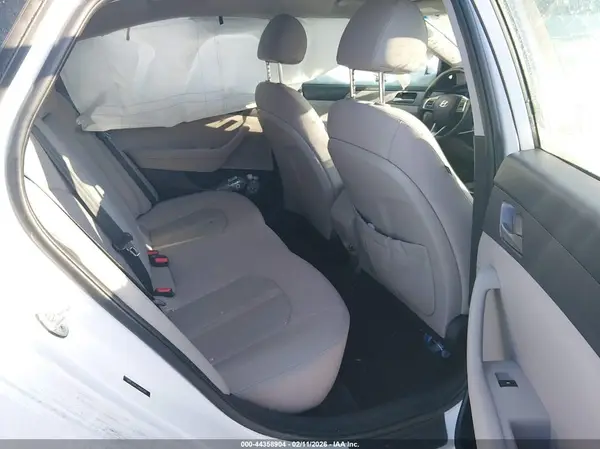 5NPE24AFXJH684389 2018 HYUNDAI SONATA - Image 8