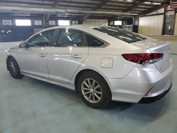 5NPE24AFXJH689186 2018 HYUNDAI SONATA - Image 2