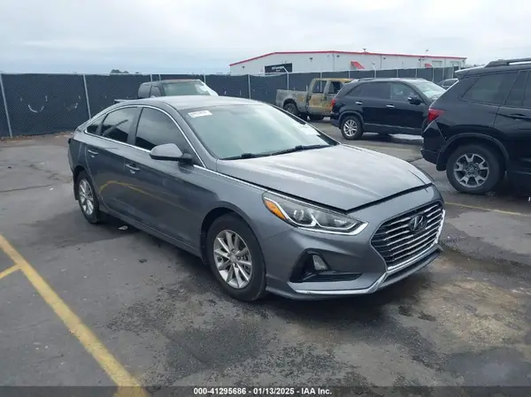 5NPE24AFXJH689382 2018 HYUNDAI SONATA - Image 1