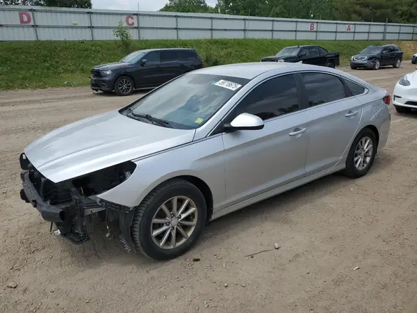 5NPE24AFXJH692959 2018 HYUNDAI SONATA - Image 1