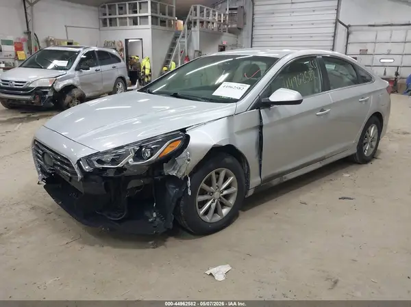 5NPE24AFXJH695151 2018 HYUNDAI SONATA - Image 2