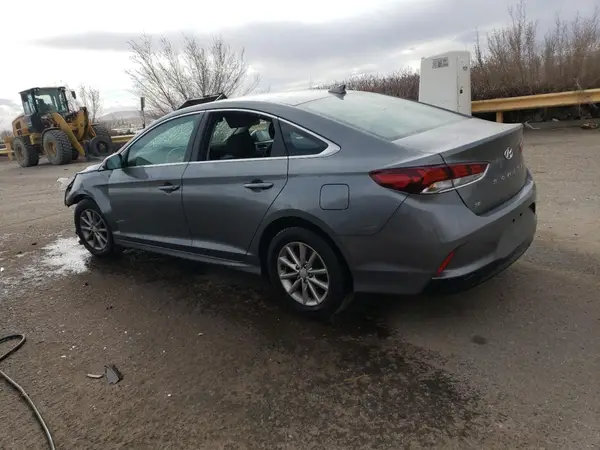 5NPE24AFXJH699068 2018 HYUNDAI SONATA - Image 2