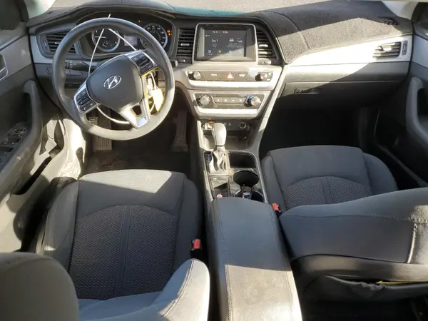 5NPE24AFXJH699068 2018 HYUNDAI SONATA - Image 8
