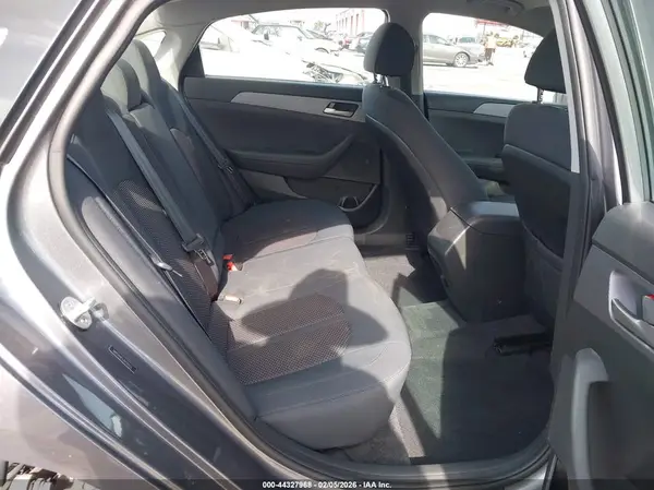 5NPE24AFXJH702972 2018 HYUNDAI SONATA - Image 8