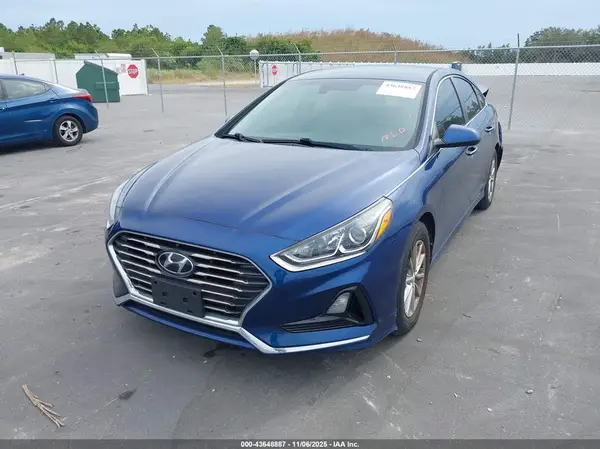 5NPE24AFXJH704785 2018 HYUNDAI SONATA - Image 2