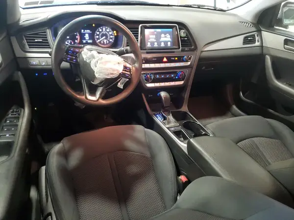 5NPE24AFXJH708982 2018 HYUNDAI SONATA - Image 8