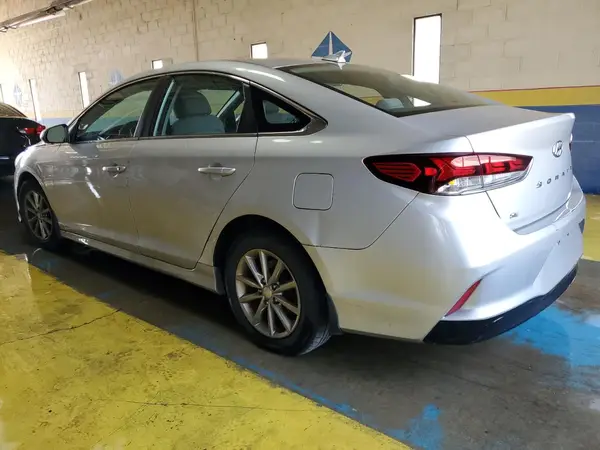 5NPE24AFXJH711123 2018 HYUNDAI SONATA - Image 2