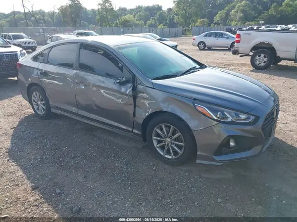 5NPE24AFXJH713390 2018 HYUNDAI SONATA - Image 1