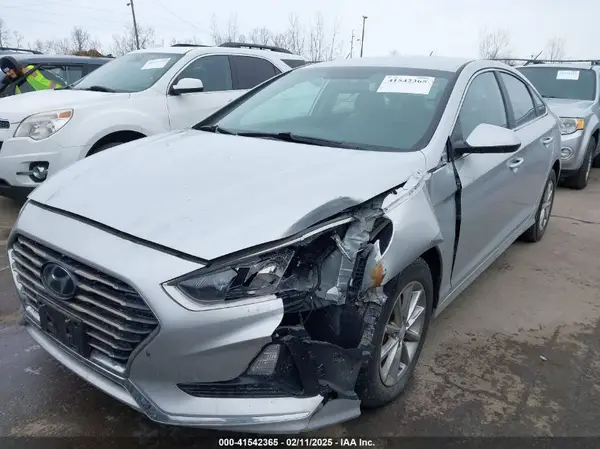 5NPE24AFXJH721487 2018 HYUNDAI SONATA - Image 2