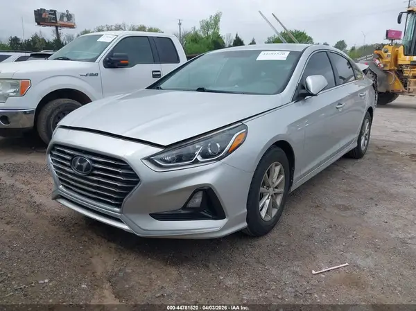 5NPE24AFXJH721490 2018 HYUNDAI SONATA - Image 2