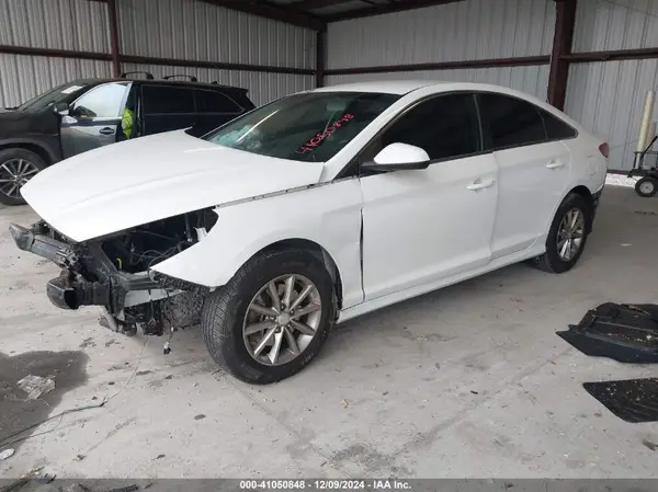 5NPE24AFXJH721568 2018 HYUNDAI SONATA - Image 2