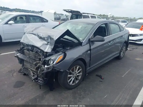 5NPE24AFXJH723207 2018 HYUNDAI SONATA - Image 2