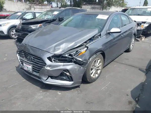 5NPE24AFXJH726141 2018 HYUNDAI SONATA - Image 2